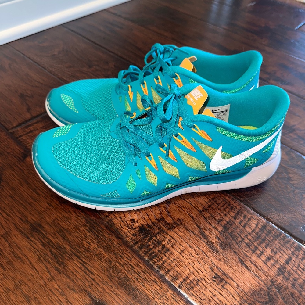 Women's Nike Free 5.0 Shoes Teal Size 11